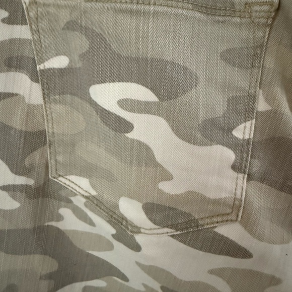Sanctuary Camouflage Skinny Jeans - Picture 3 of 3